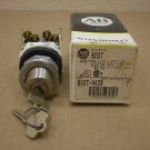 1 NIB ALLEN BRADLEY 800T-H42B 800TH42B SELECTOR SWITCH 2 POSITION SPRING RETURN