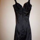 Marilyn Monroe by Warners black slimming slip shapewear size 34B NWOT