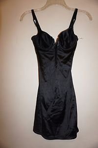 Marilyn Monroe by Warners black slimming slip shapewear size 34B NWOT