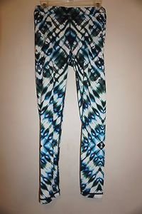 Victoria's Secret The Show-Off Tight sz M ltd edition white blue pink print NWT