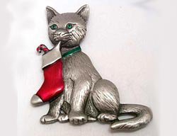 Cat With Stocking Christmas JJ Jonette Pewter Pin