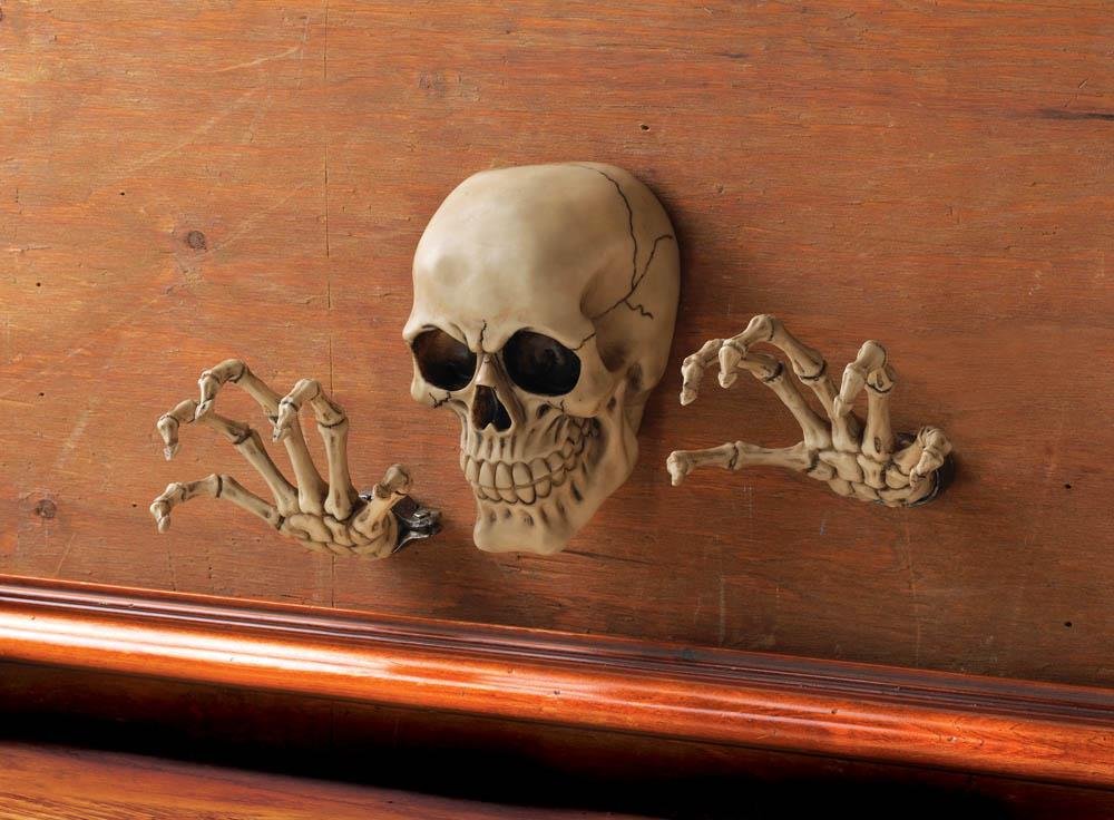 Skull & Skeleton Hands Wall Decor Set