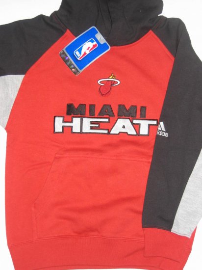 NBA Miami Heat Boy Sweatshirt size 8 S Small FREE SHIPPING!