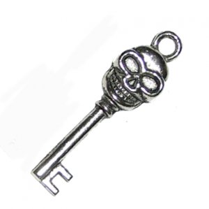 6 Antique Silver Skeleton Key Charms - Keys