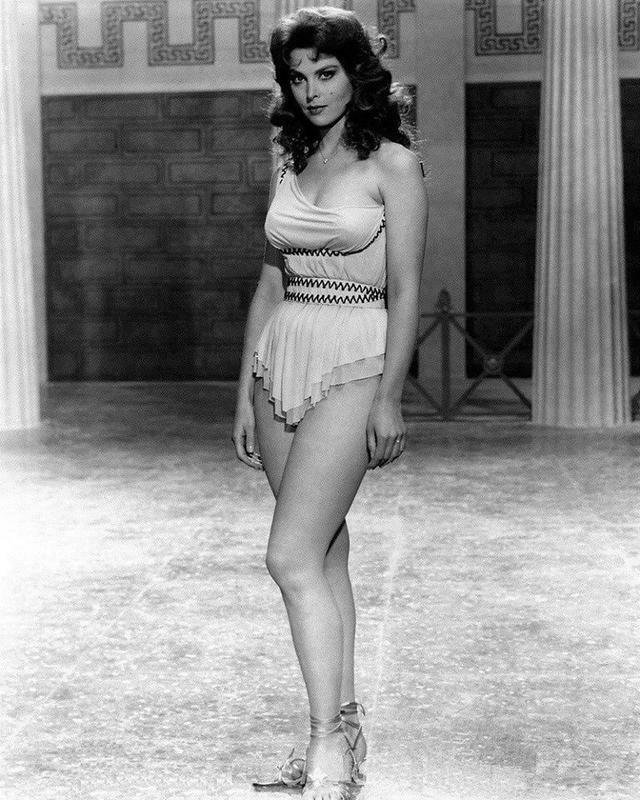 Tina Louise Gilligans Island 5x7 Glossy Photo