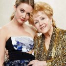 BILLIE LOURD WITH HER GRANDMOTHER DEBBIE REYNOLDS 5x7 Glossy Photo BILLIE LOURD WITH HER GRANDMOTHER DEBBIE REYNOLDS 5x7 Glossy Photo
