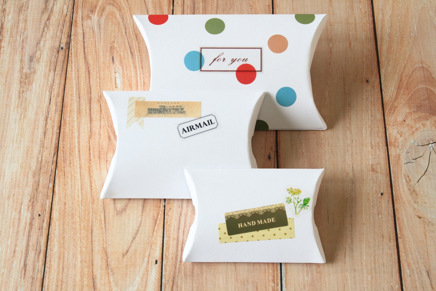 Smooth White DIY Small pillow boxes