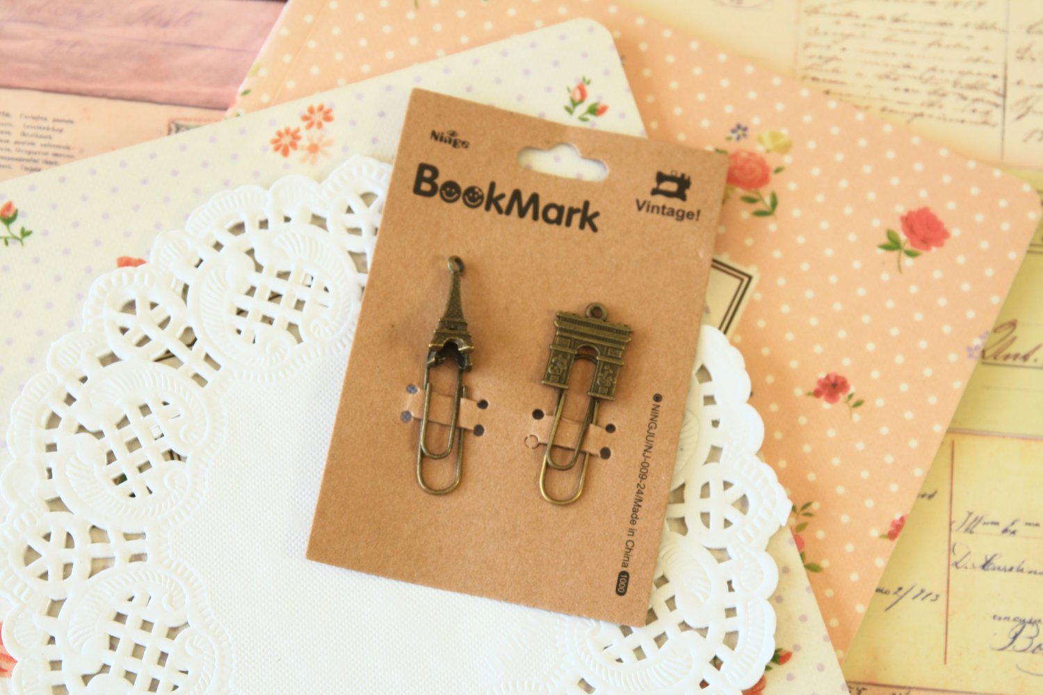 05 Eiffel and Arc de Triomphe Bookmark Vintage Style paper clips