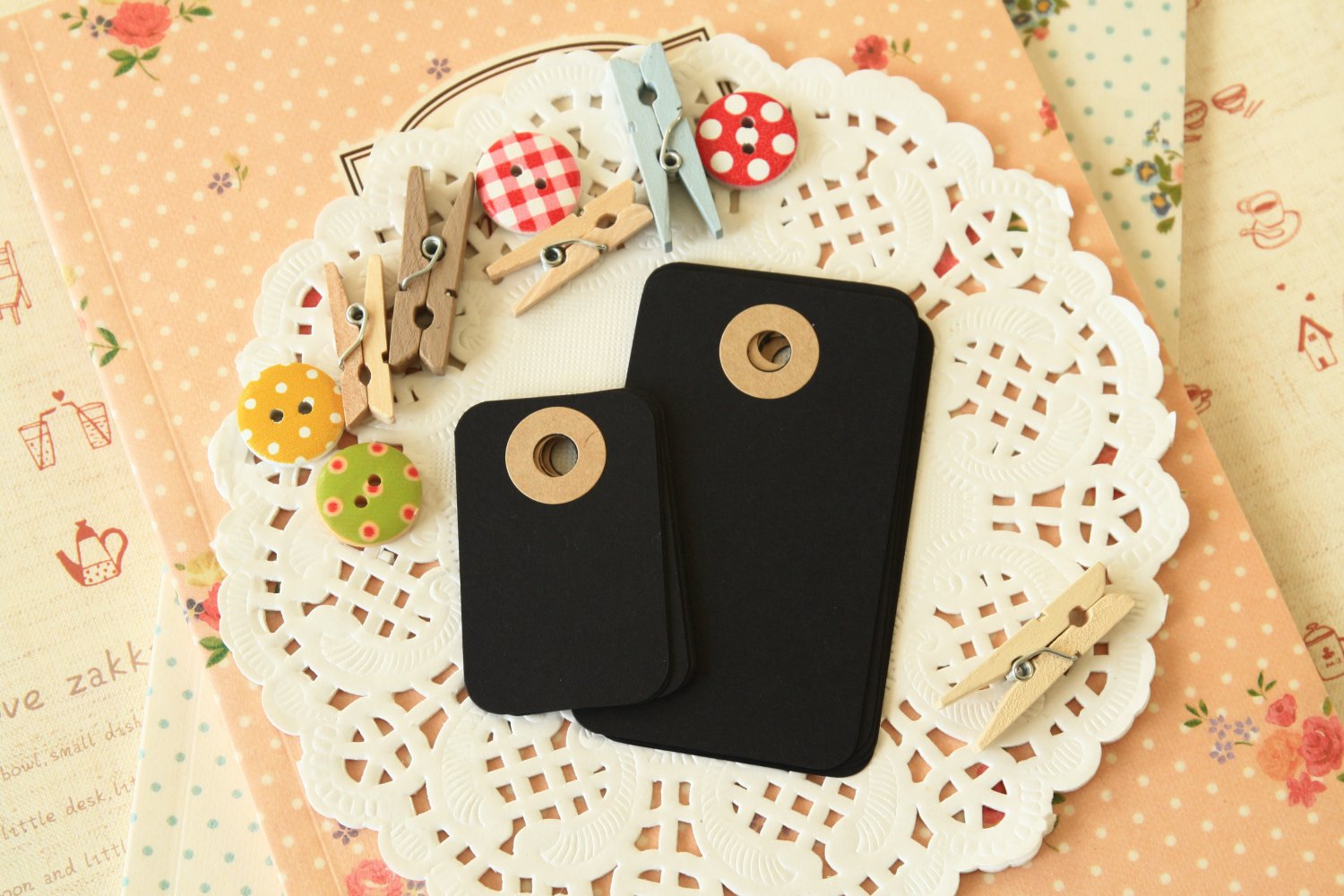 Ink Black midi rounded gift tags