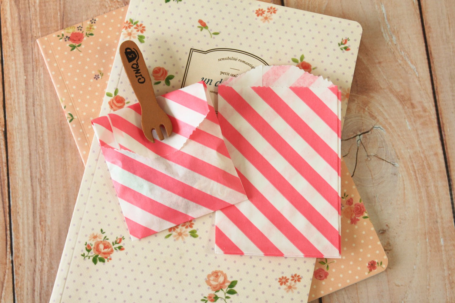 Hot Pink Stripe Itty Bitty Bags small paper bags