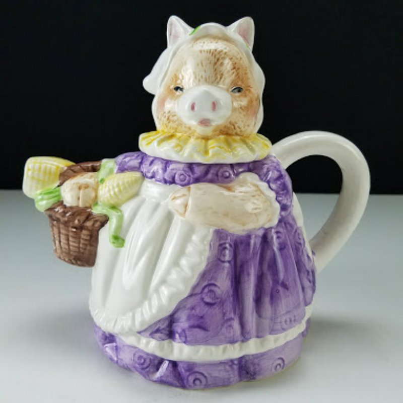 Heritage Mint Ltd Mrs. Pig Decorative Teapot with Original Box
