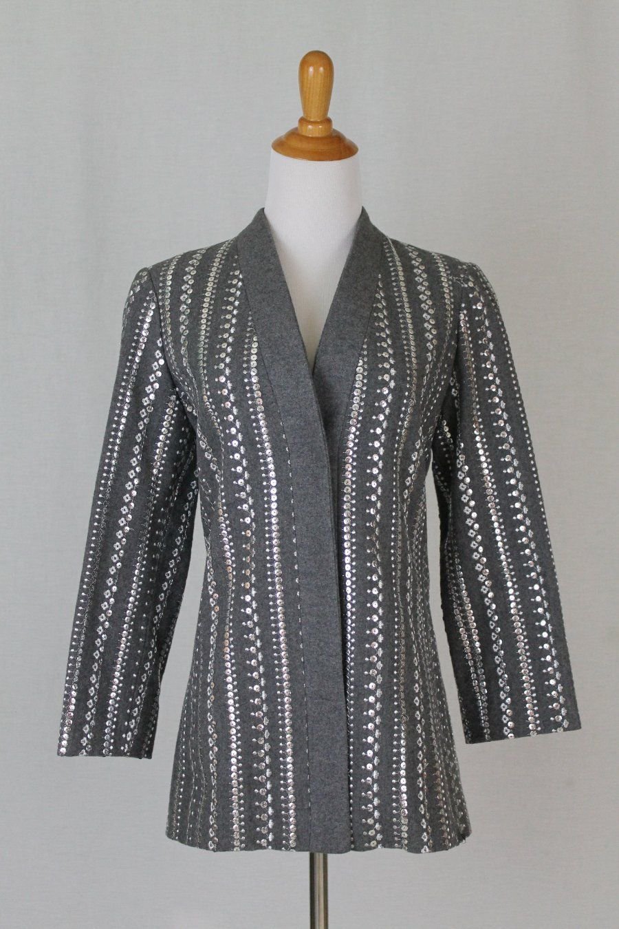 Vintage GUY LAROCHE PARIS Gray and Silver Sequined Dinner Jacket France 36 US 6