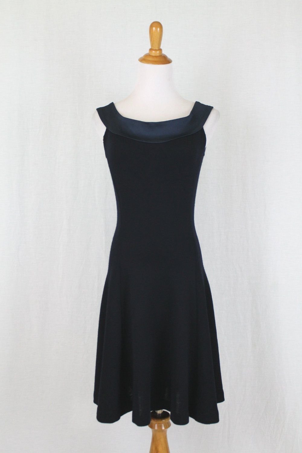 Donna Karan Black Label Collection Sleeveless Black Wool Jersey Flared ...