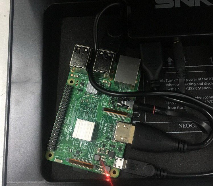 NeoGeo X Dock Station Raspberry PI 3 64GB Card Preinstalled RetroPie