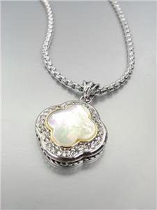 GORGEOUS Silver Mother of Pearl CZ Crystals Clover Pendant Box Chain Necklace