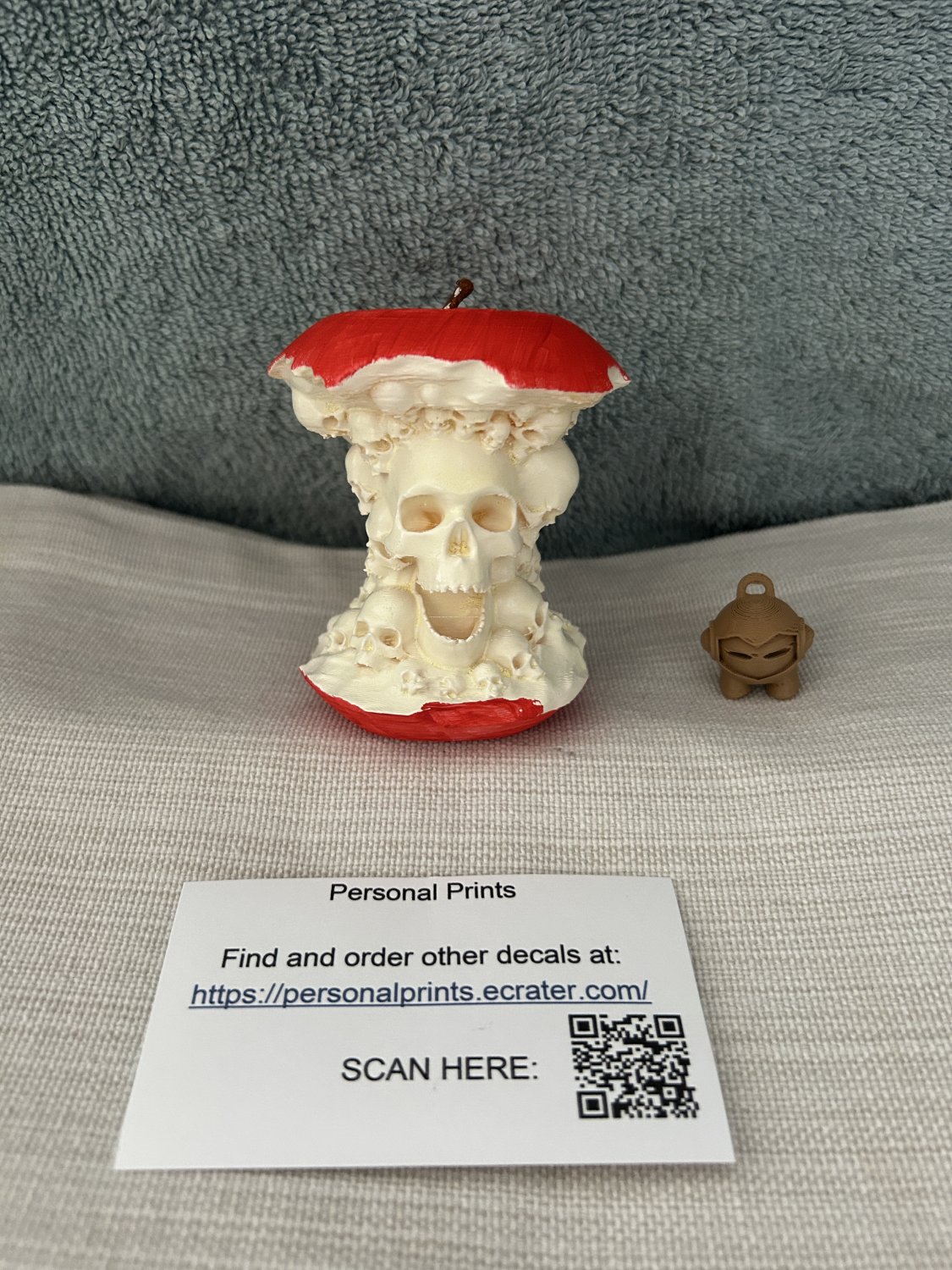 Forbidden Apple with Skulls &acirc;�� Dark & Decorative
