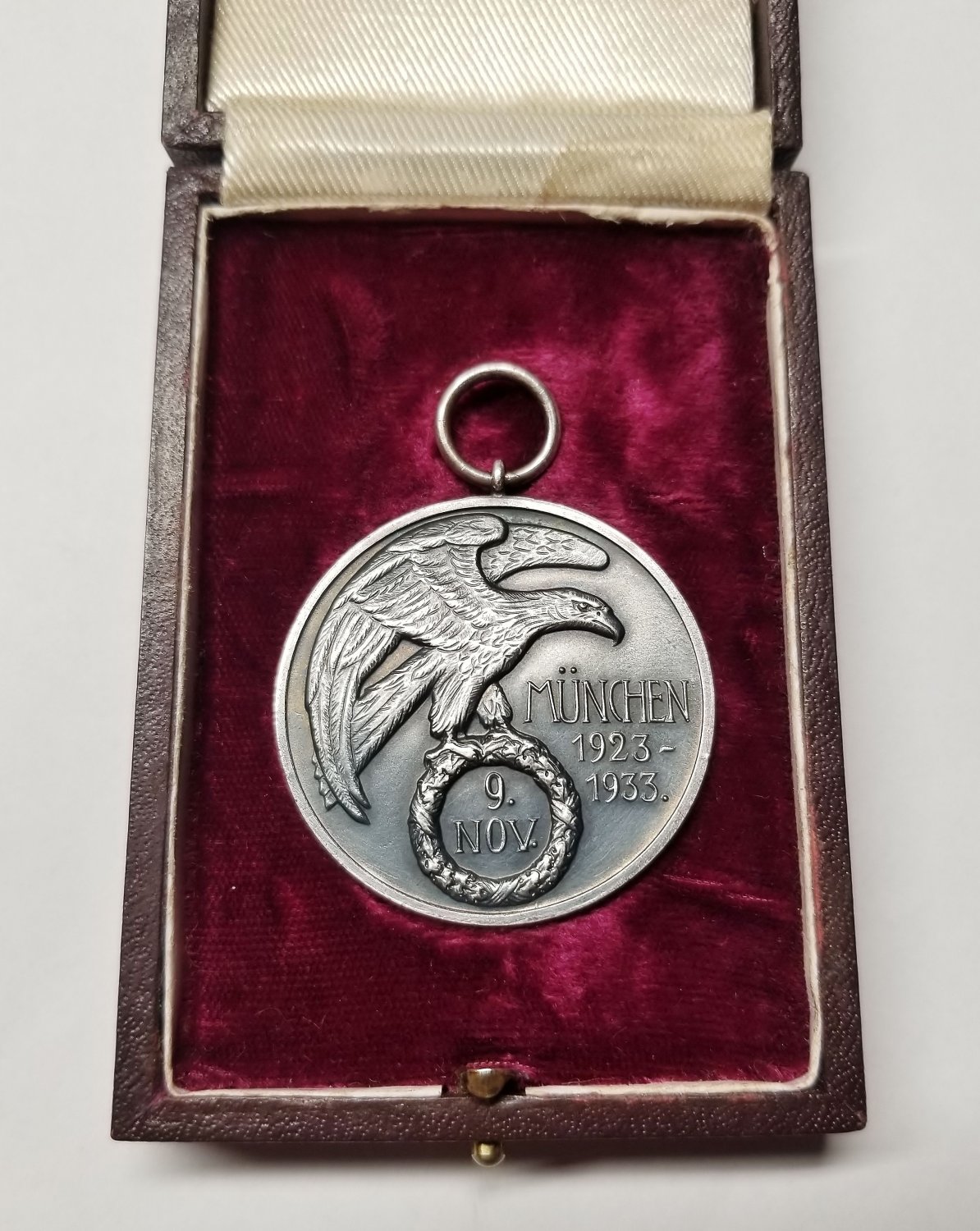 WWII GERMAN BLOOD ORDER MEDAL WITH CASE