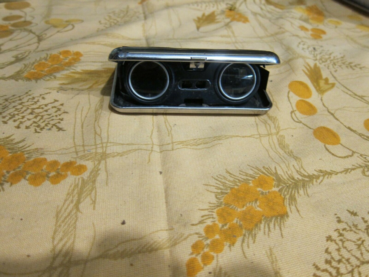 Binocular theatrical folding. 2,5 X 60 made CCCP