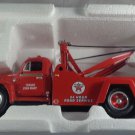 Texaco 1955 Diamond-T Wrecker Die-Cast Metal Replica 1:34 Scale