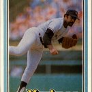 1981 Donruss 231 Luis Tiant