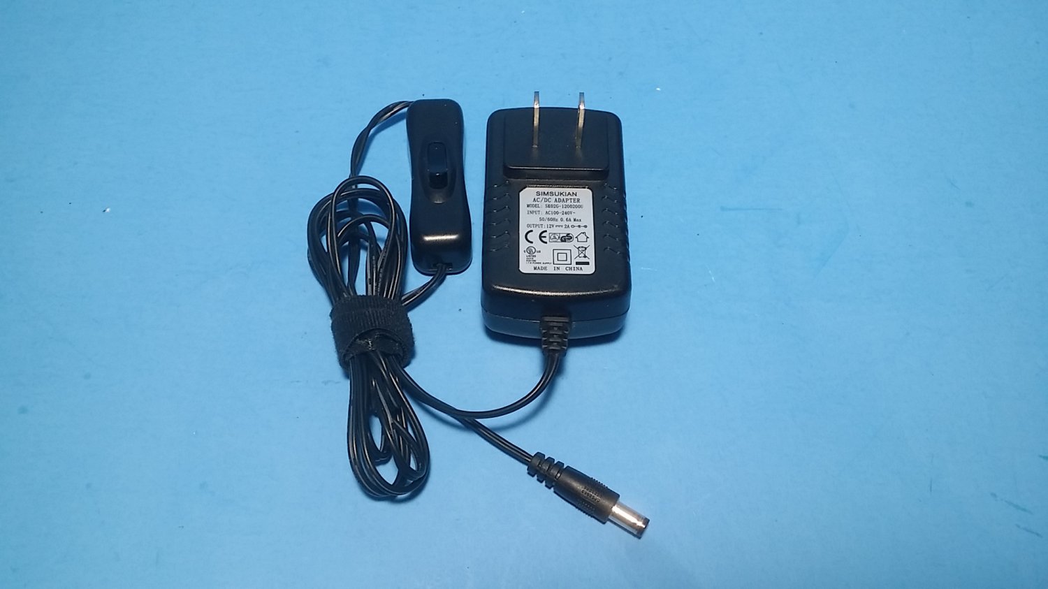 Simsukian SK02G-1200200U w/ Switch (On & Off Button) AC Power Adapter 12V 2A