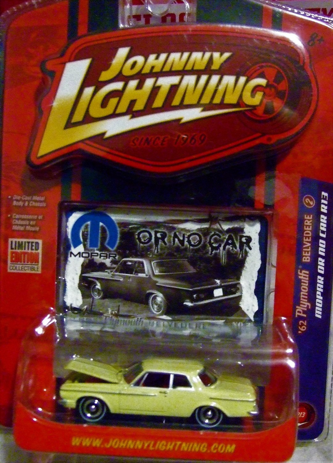 Johnny Lightning Mopar Car 1962 Plymouth Belvedere 62 2-Door 2 1:64 Scale