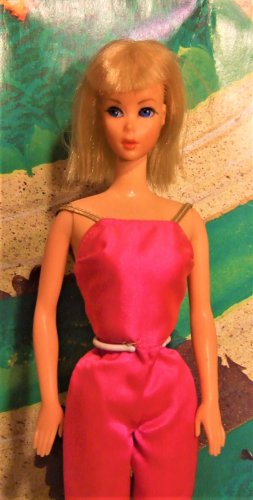 Twist & Turn Barbie  With Long Eyelashes