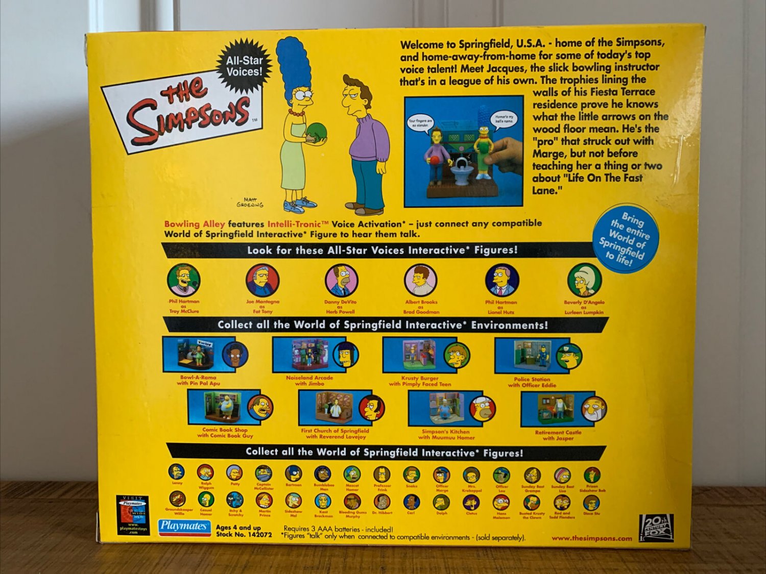 2002 The Simpsons Toys r Us Exclusive Interactive Bowling Alley