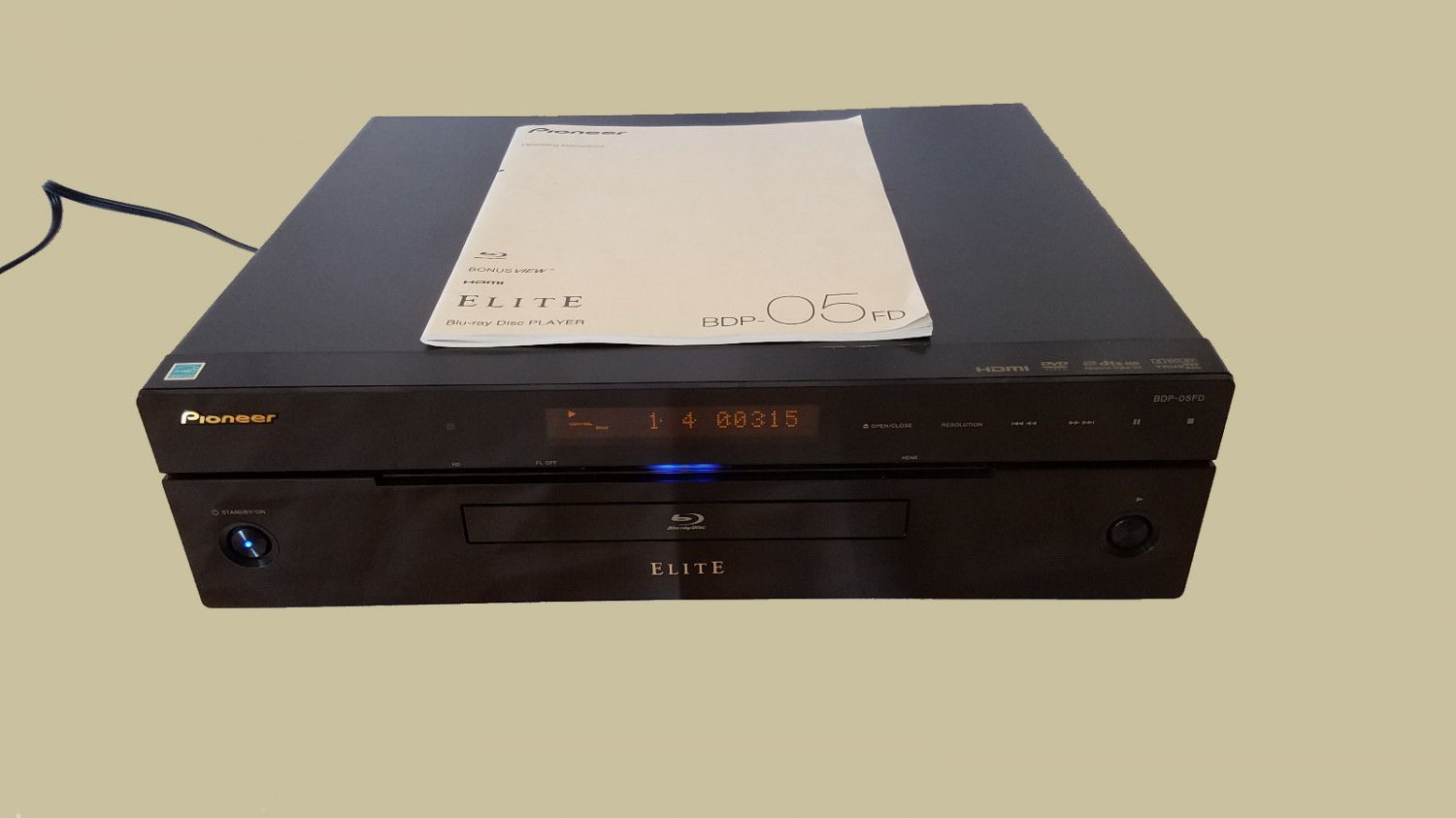 Pioneer BDP-05FD Blu-ray Player - Works and Looks Great!