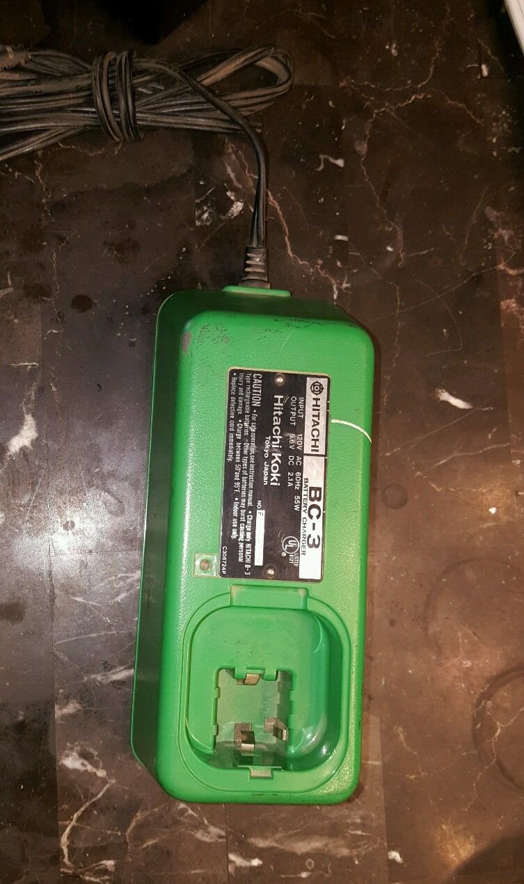 USED HITACHI CHARGER 9.6 VOLT MODEL BC-3