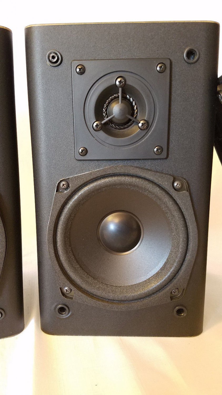 Vintage KLH AV1001 Series BOOKSHELF SPEAKERS, 80 WATTS PEAK