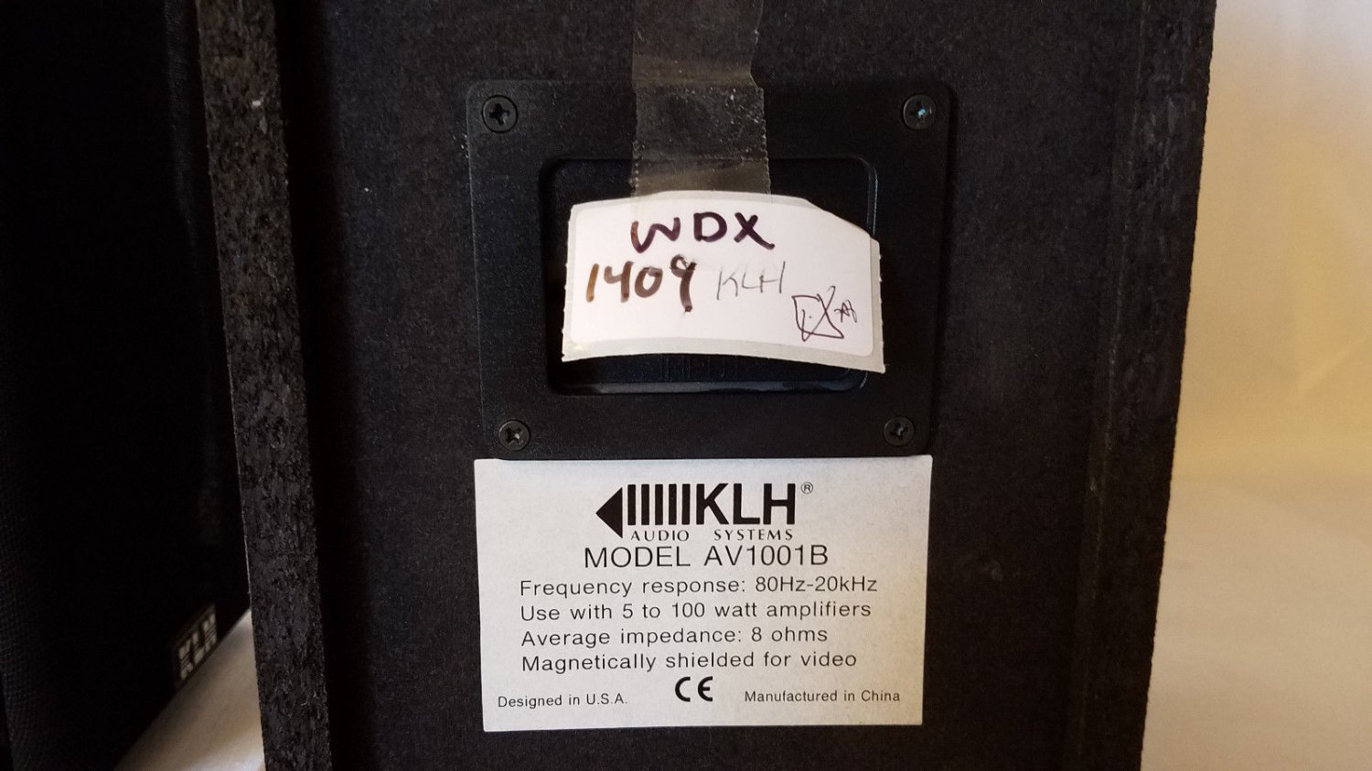 Vintage KLH AV1001 Series BOOKSHELF SPEAKERS, 80 WATTS PEAK