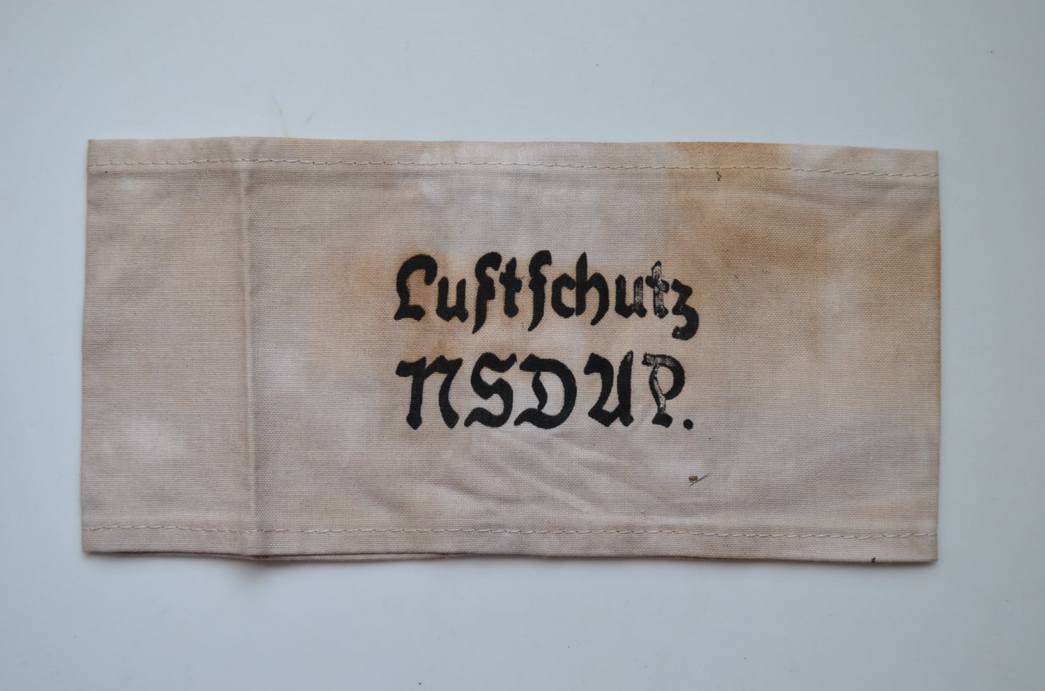 WWII THE GERMAN ARMBAND LUFTSCHUTZ NSDAP