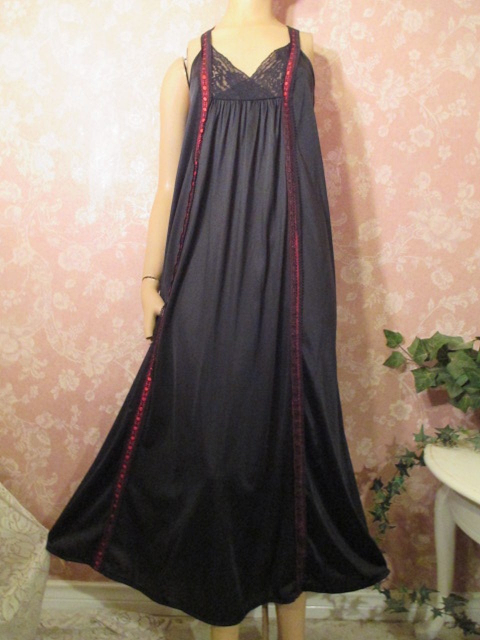 Vintage Nightgown Long Black Red Satin Ribbon Lace Seductive M L