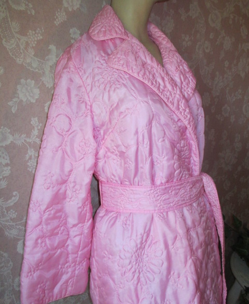 Hahne Vintage Pink Satin Robe Quilted Long floral design S M Matelassé