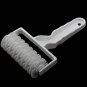 Roller Cutter New Way to Make Perfect Pie