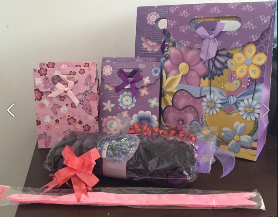 Decorative Gifts Products including paper bag &potpourri rose set For Birthday