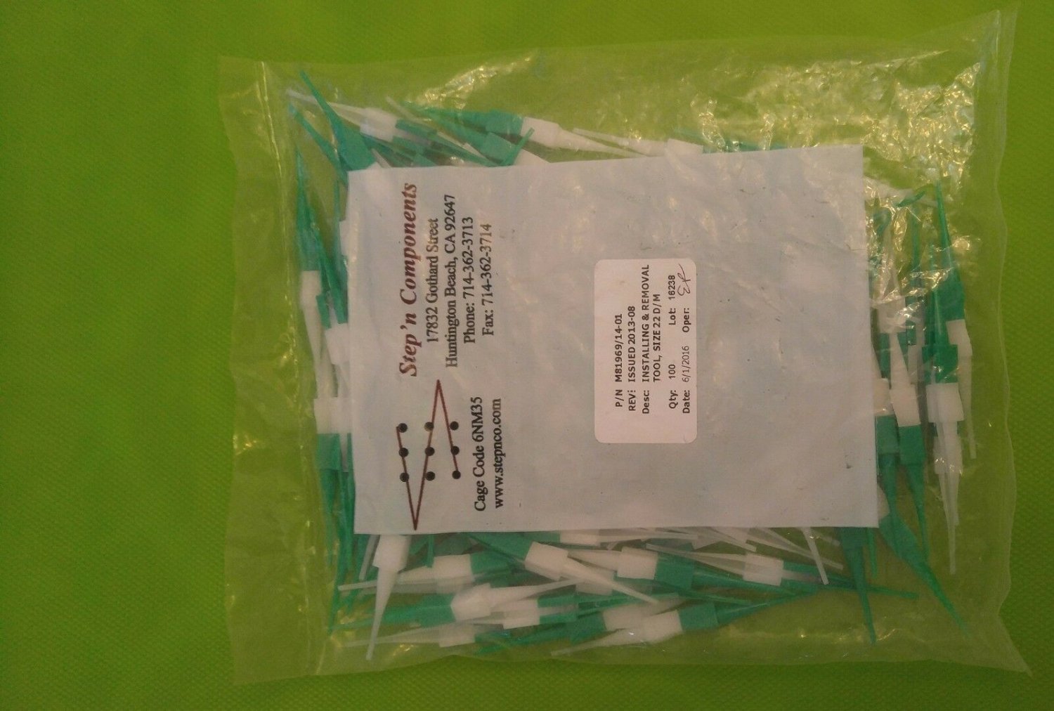 Stepnco INSERT/EXTRACTION Tool M81969/14-01 White/Green Lot 100