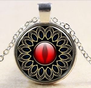 NEW style Vintage Round Dome Glass of many leaf and red heart Silver Necklace -P