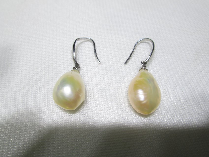 delicate large nugget pearl earring ,fish hook ear wire,00178EY