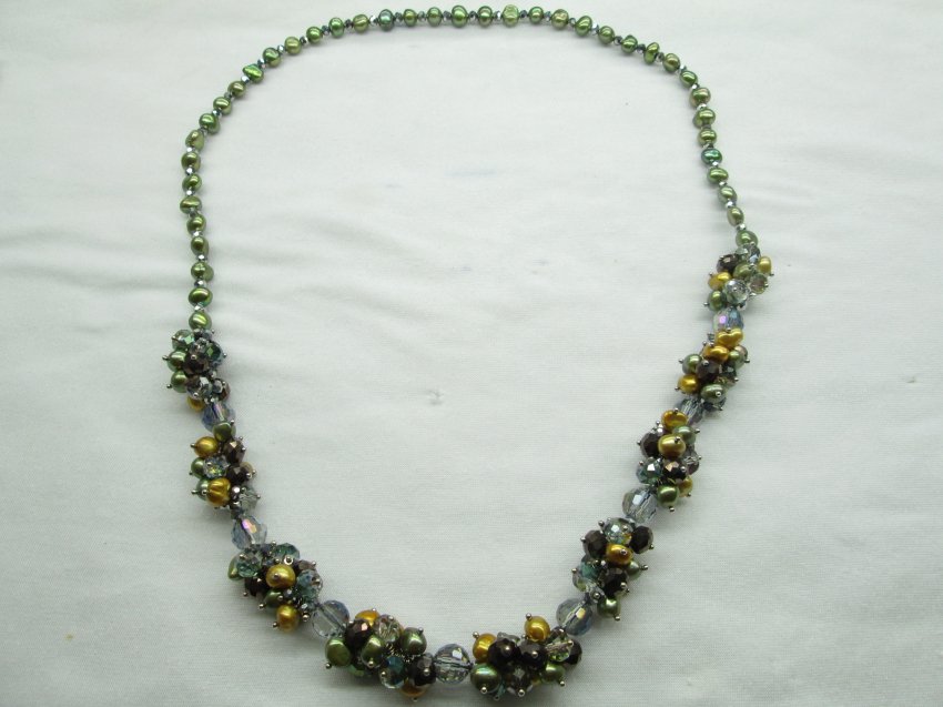 multicolor irregular pearl and crystal  cluster necklace,00027XC