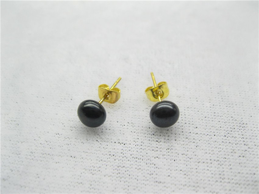 6-7mm black button  pearl Stud earring with gold tone post,00071EB