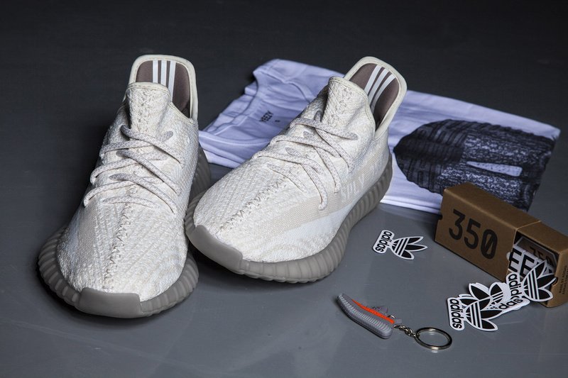 Yeezy SPLY-350 Boost V2 -Off White