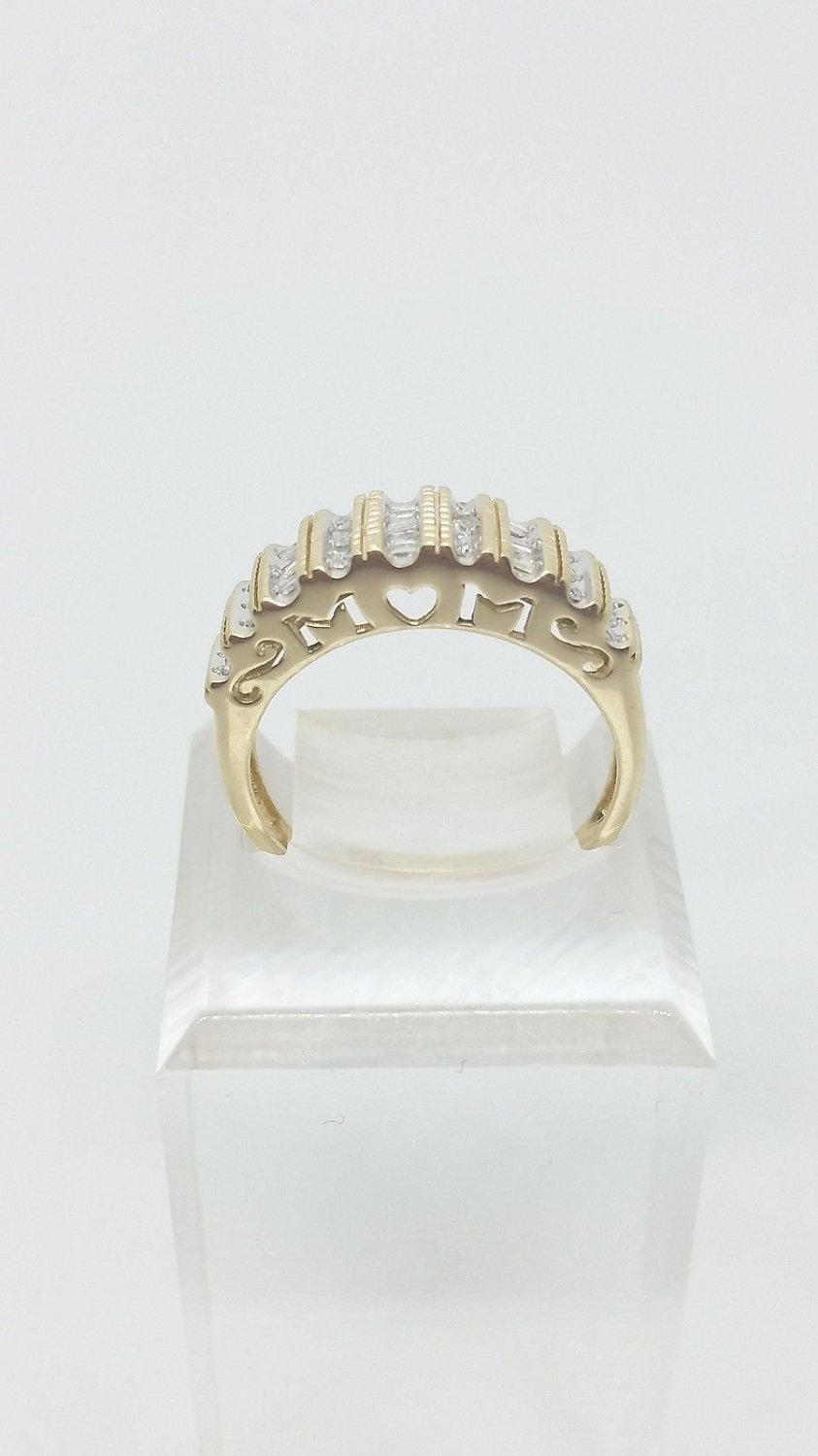 10k Yellow Gold Diamond Ring Size 7 for Mom Mother