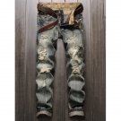 Frayed Zipper Fly Straight Leg Distressed Jeans