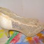 STUART WEITZMAN FOR MR. SEYMOUR VINTAGE CREME LACE WEDDING PUMPS SIZE 7B