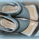 AMERICAN EAGLE FLAT TURQUOISE AND BLACK SANDALS  SIZE 6M