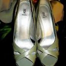 BAKER STILETTOS GREY OPEN-TOED SIZE 9M