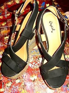 QUPID STRAPPY BAMBOO WEDGE PLATFORMS BLACK SUEDESIZE 6 M