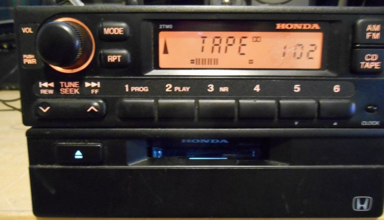 Honda AM/FM Radio Stereo OEM 39100-S10-A110-M1/08A03-571-130 Tape Deck